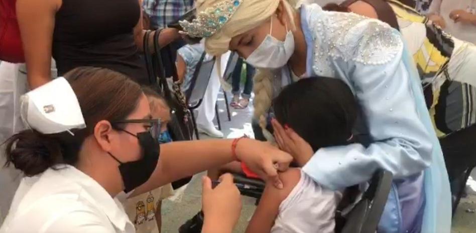  Participa IMSS en jornada nacional de vacunación anti COVID-19