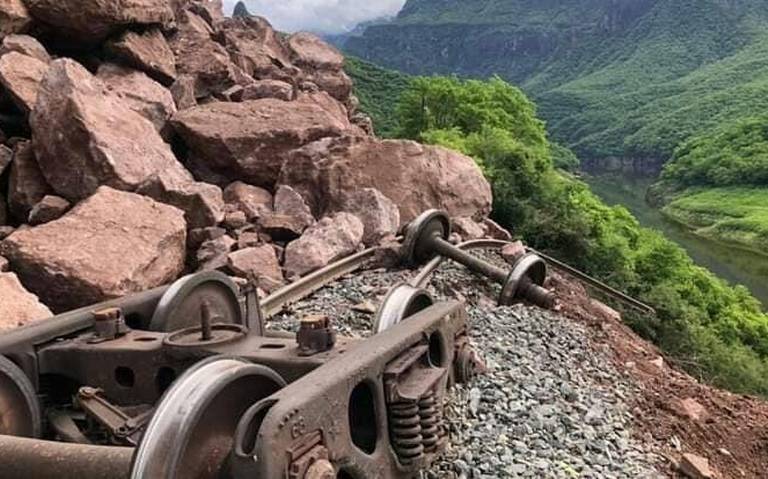  Continúan suspendidas las corridas del Chepe ante riesgo de deslave