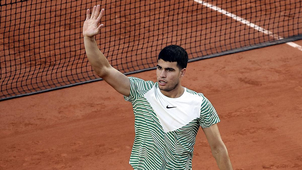  Alcaraz supera el primer obstáculo en Roland Garros