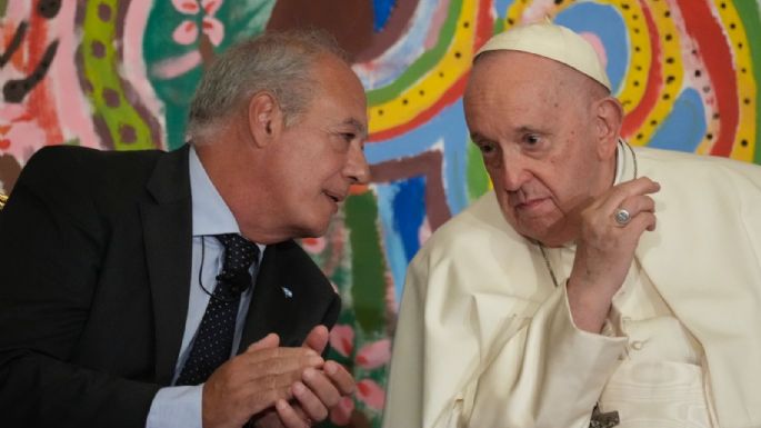  Papa designa arzobispo de Buenos Aires y anuncia que visitaría Argentina