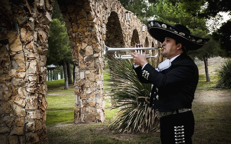  México desde la frontera en honor a Juan Gabriel en su aniversario luctuoso