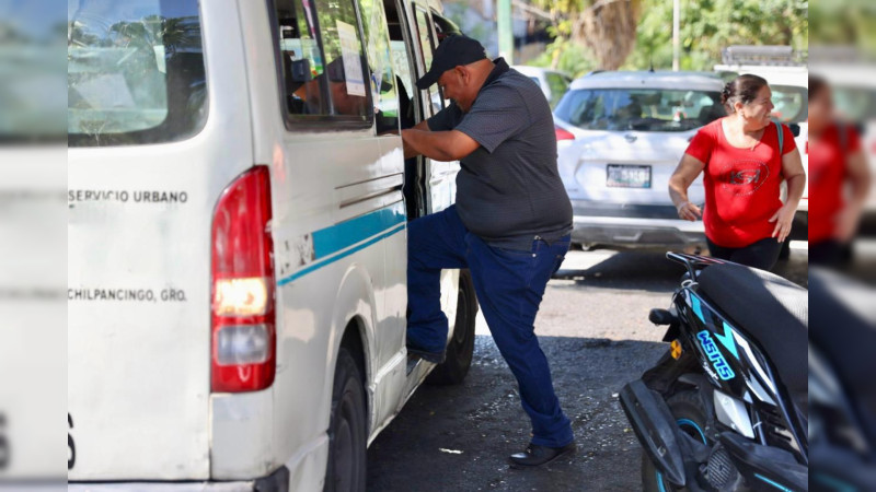  Tras cuatro días suspendido el transporte público en Chilpancingo, reanudan el servicio