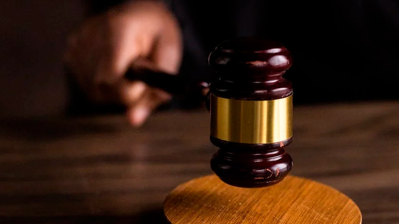  Juez bloquea ley antiinmigrantes de Texas; les permitía encarcelarlos de manera exprés