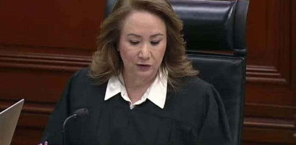  Corte determina no separar del cargo a gobernador de NL