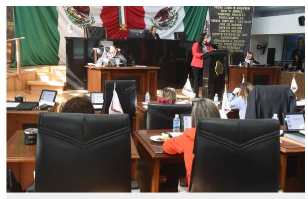  Primer Parlamento de Mujeres