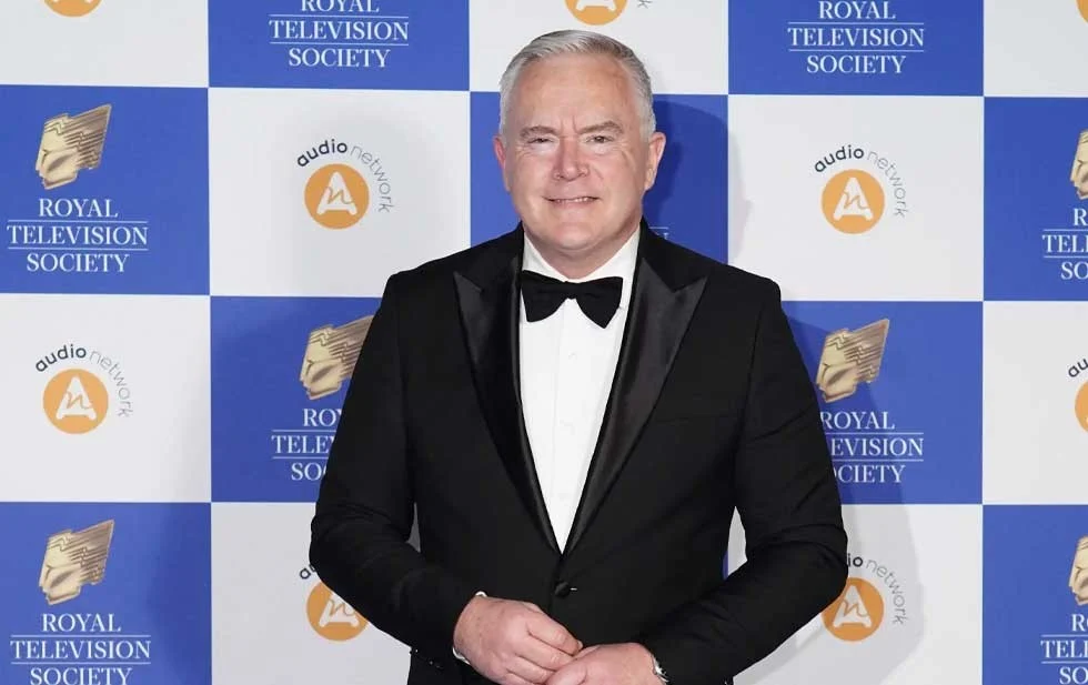  Inculpan a expresentador de la BBC por pornografía infantil