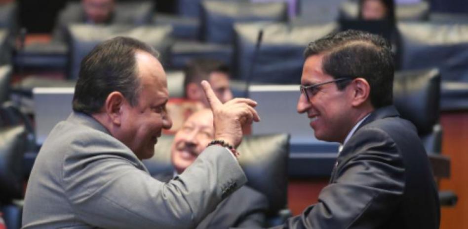  Chocan Morena y oposición en la Permanente por elecciones en Venezuela