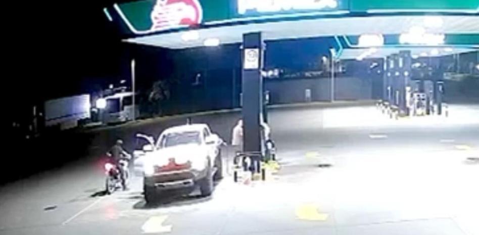  FGR rechaza como evidencia video del presunto ataque en gasolinera contra exrector de la UAS