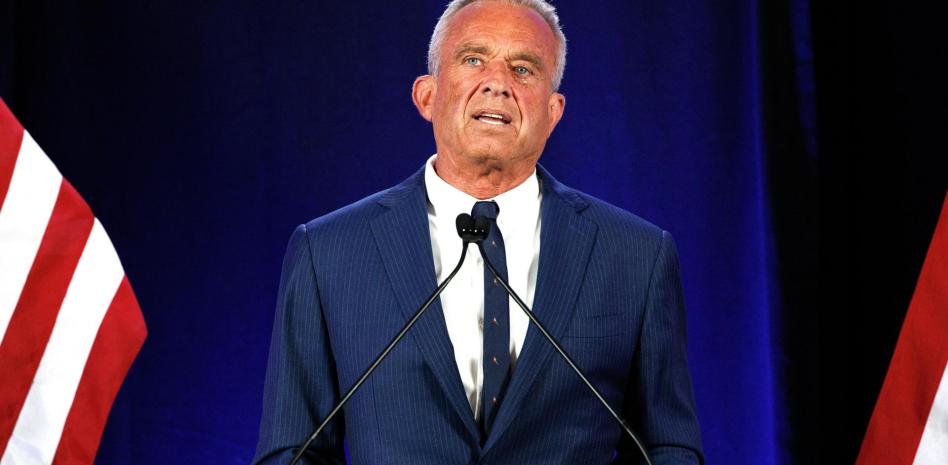  Robert F. Kennedy Jr. traiciona a la familia al apoyar a Trump, dicen sus hermanos