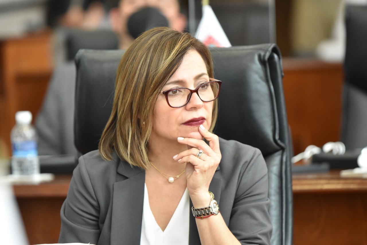  –Exalcaldesa de NCG pule acuerdo para salir… –Pinta para que una mujer dirija al PAN