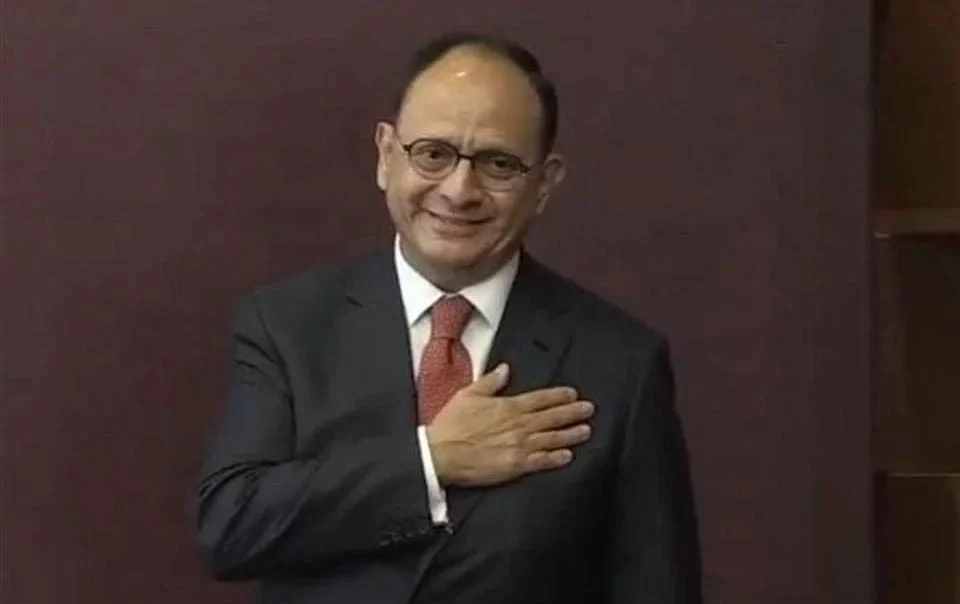  La primera baja de Claudia: jefe denunciado por acoso