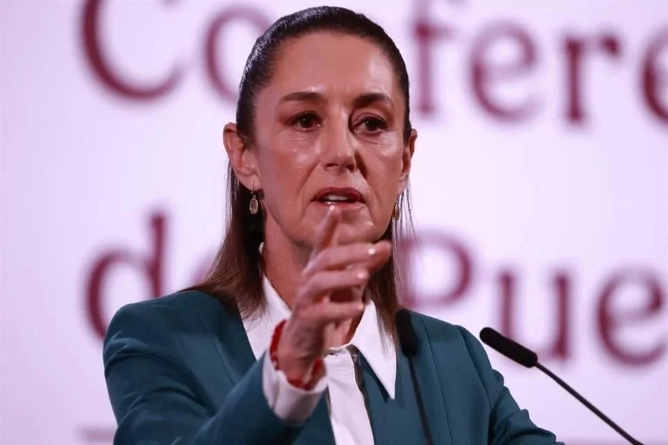  Se reúne Sheinbaum con Bernardo Gómez en Palacio Nacional