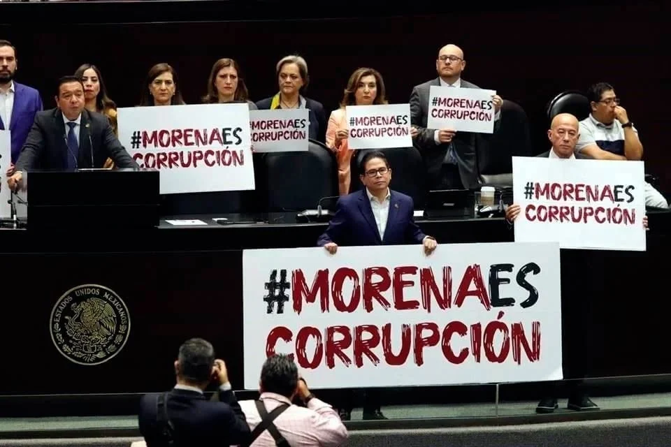  Reforman ley: opacan Ejército, Pemex y CFE